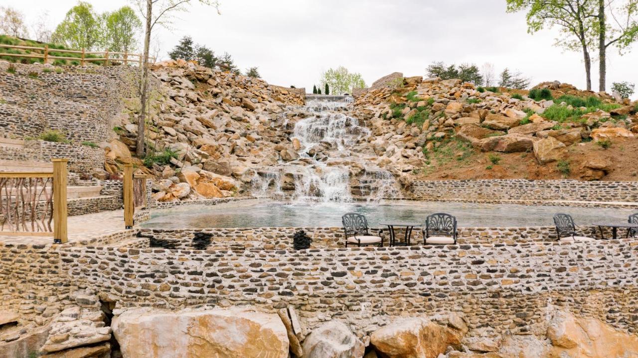 Ancient Lore Village Knoxville Exterior photo